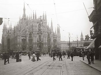 Milano, Piazza Duomo foto antica